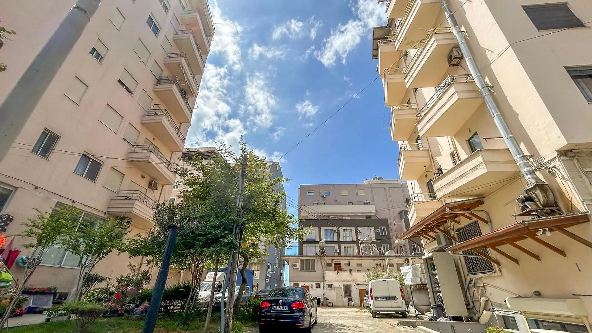 Garsoniere 1075 Διαμέρισμα Δυρράχιο 0*,